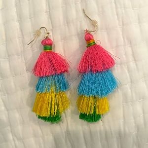 Cute fun party/summer/beach earrings!